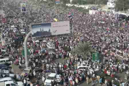 بحضور باعوم البيان السياسي لمهرجان التسامح يجدد التمسك بخيار الاستقلال ويرفض حوار صنعاء